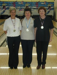 Veterans-2003-2004-Dames2-02S.jpg (16810 octets)