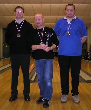 Tournoi-AMF-2004-2005-Hommes-L01S.jpg (47362 octets)
