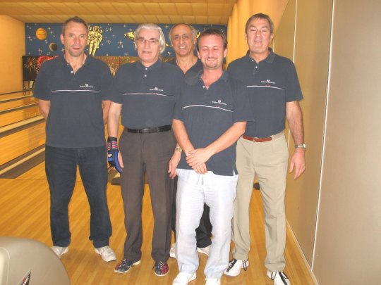 Champ-Clubs-R2B-2006-2007-ATSCAB-01S.jpg (41437 octets)