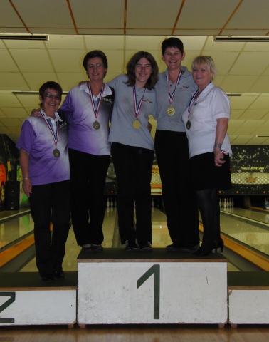2009-2010-Regionaux-Doublette-Honneur-Dames-S.jpg (113694 octets)